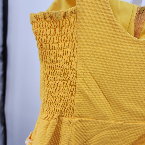 Vintage Sandcastle Yellow Dress Medium Zip Front Scallop Hem Built-In Bra - Picture 9 of 9